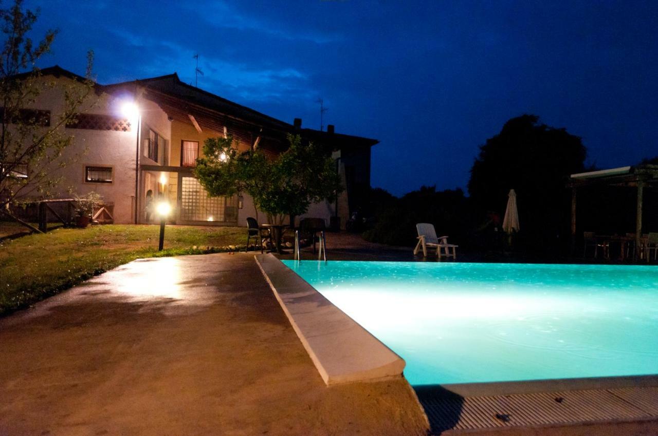 Bed and Breakfast Casale Del Sole Garda Monzambano Exterior foto