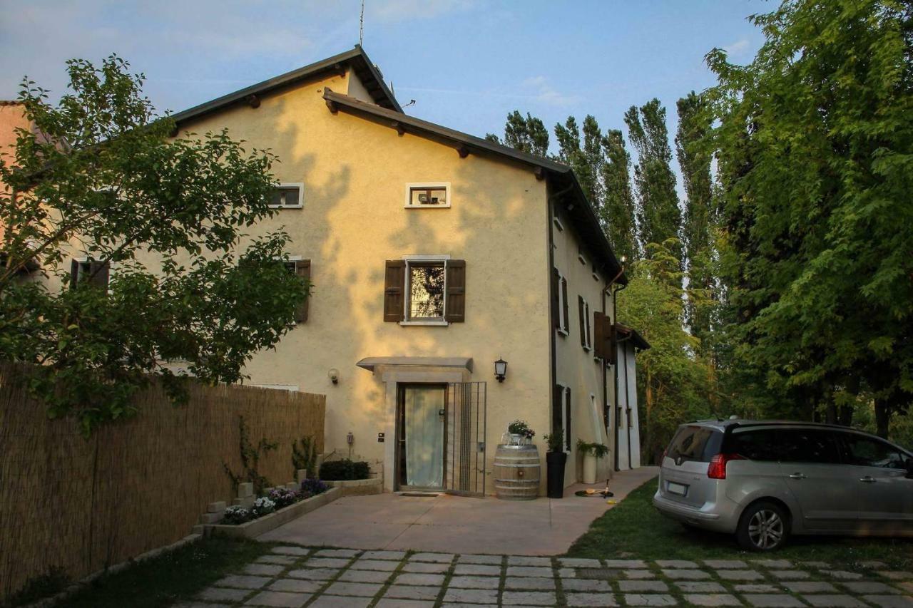 Bed and Breakfast Casale Del Sole Garda Monzambano Exterior foto