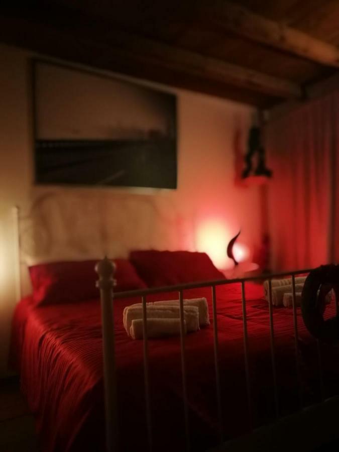 Bed and Breakfast Casale Del Sole Garda Monzambano Exterior foto