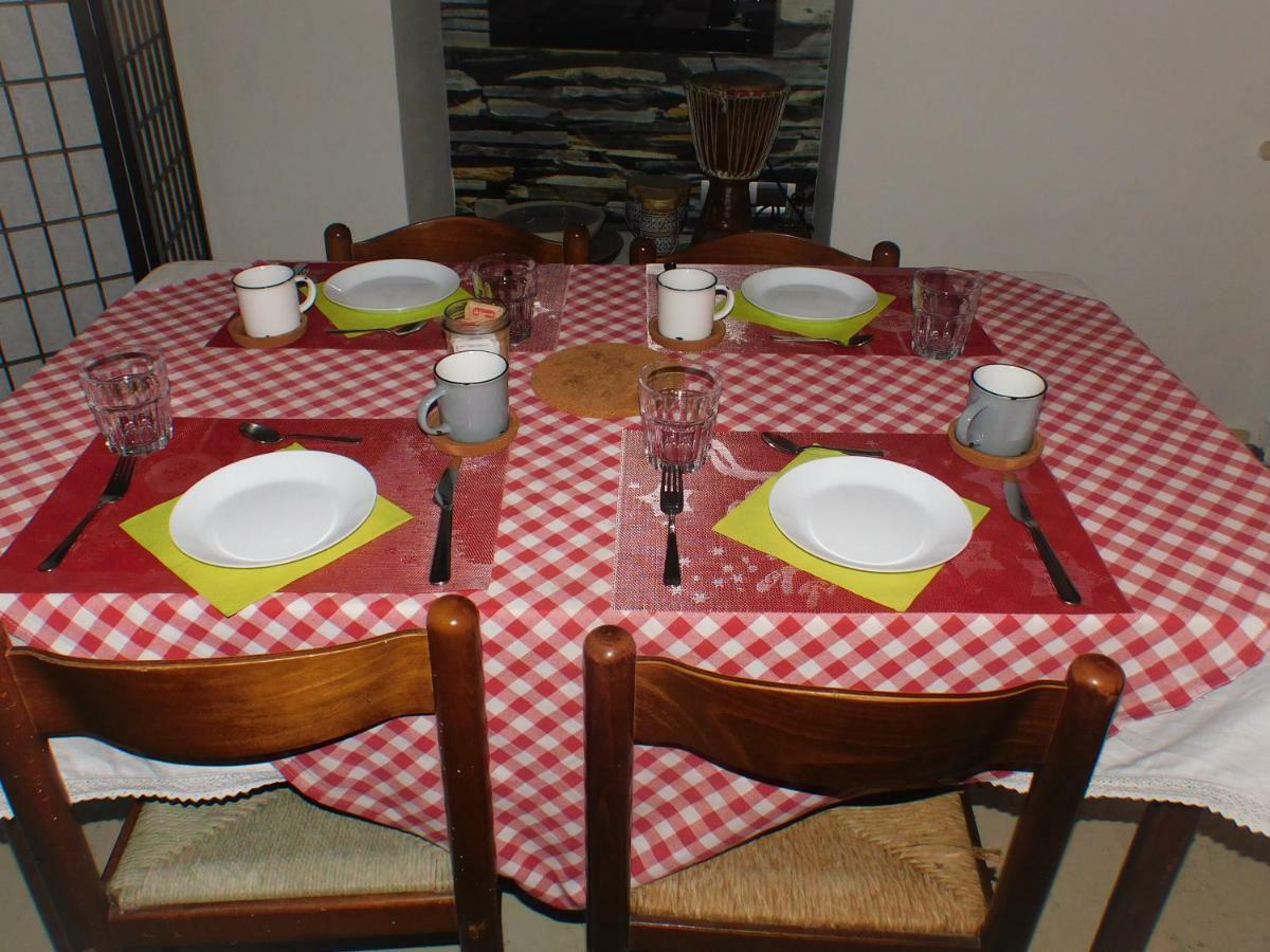 Bed and Breakfast Casale Del Sole Garda Monzambano Exterior foto